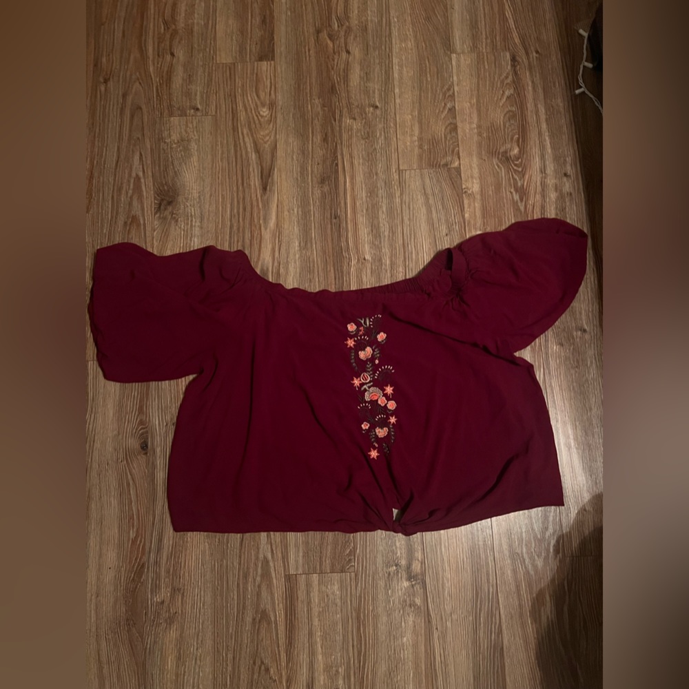 Off the shoulder boutique top